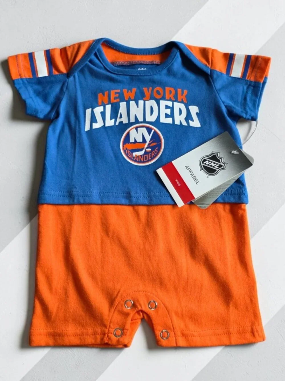 NWT NHL (3-6MO) NY ISLANDERS Hockey Infant One Piece Top/Short Set